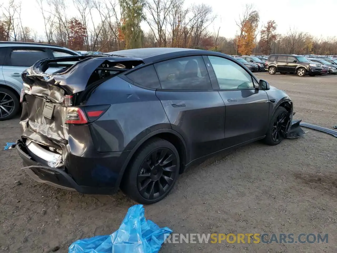 3 Фотография поврежденного автомобиля 7SAYGDEE8RA252555 TESLA MODEL Y 2024