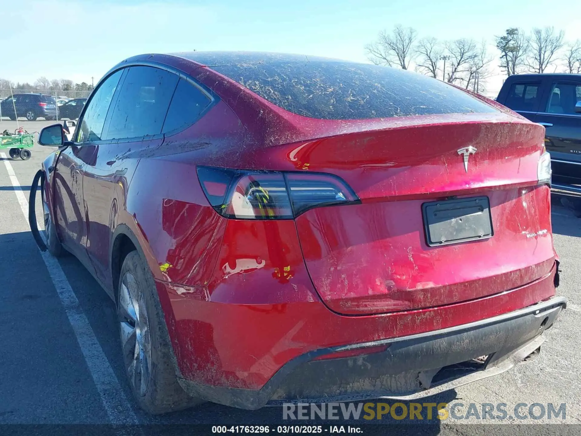 3 Фотография поврежденного автомобиля 7SAYGDEE8RA259585 TESLA MODEL Y 2024