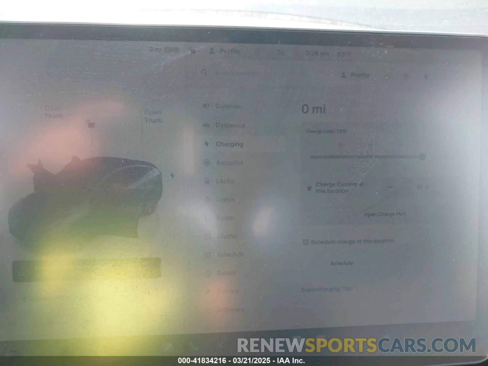 18 Photograph of a damaged car 7SAYGDEE8RA262082 TESLA MODEL Y 2024