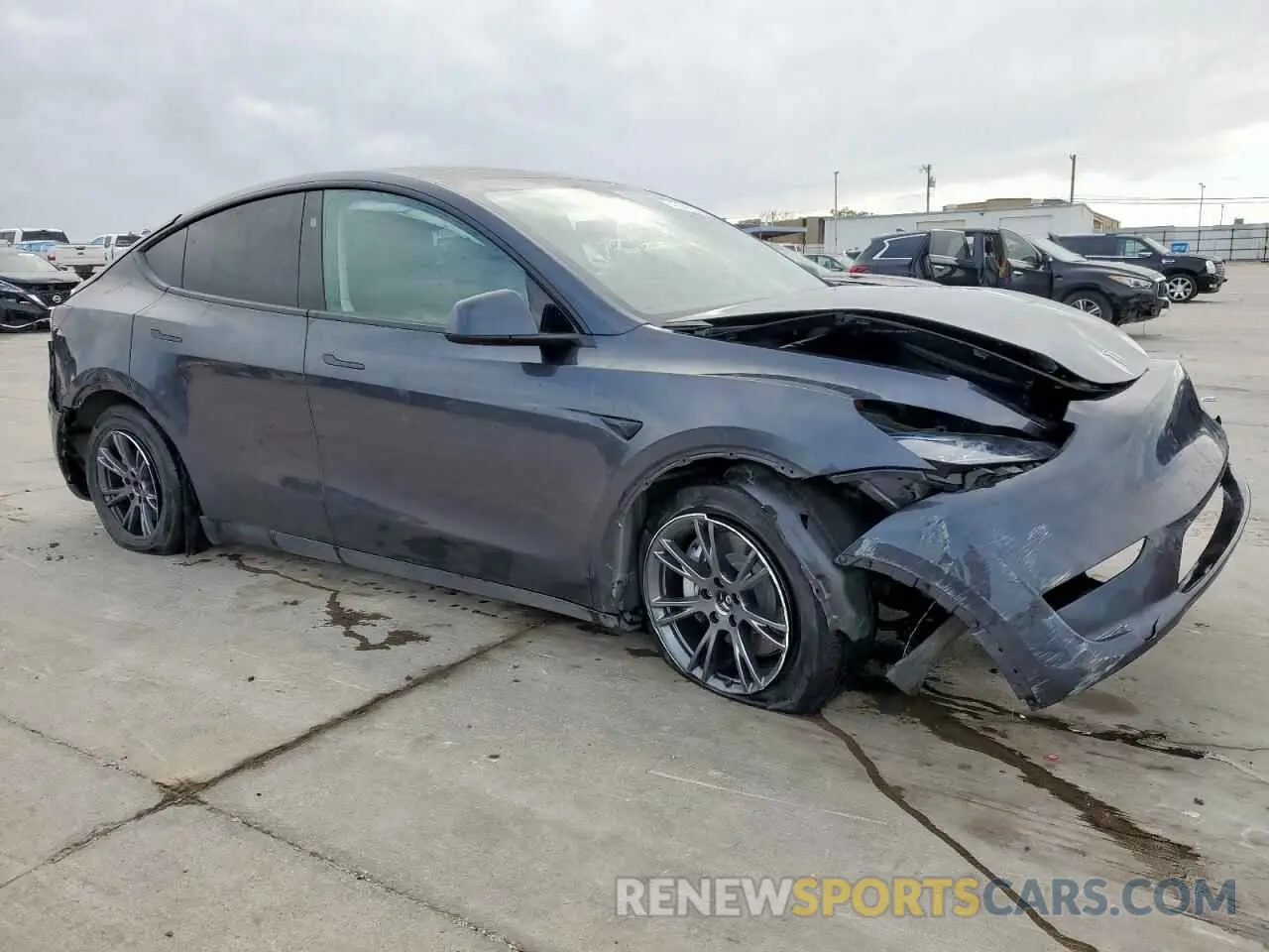 4 Фотография поврежденного автомобиля 7SAYGDEE8RA304900 TESLA MODEL Y 2024