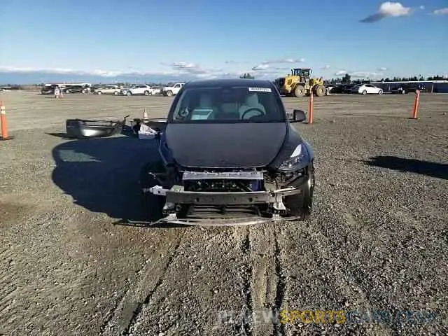 12 Photograph of a damaged car 7SAYGDEE8RF002655 TESLA MODEL Y 2024
