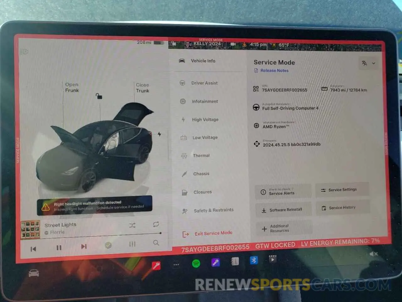 9 Photograph of a damaged car 7SAYGDEE8RF002655 TESLA MODEL Y 2024