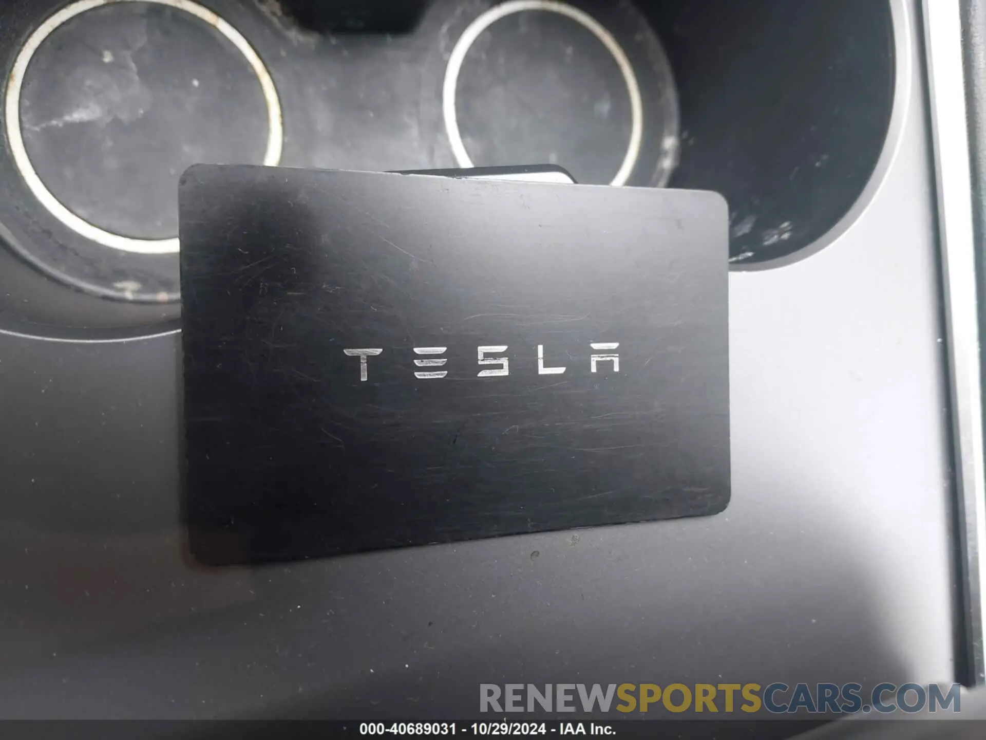 11 Photograph of a damaged car 7SAYGDEE8RF036837 TESLA MODEL Y 2024