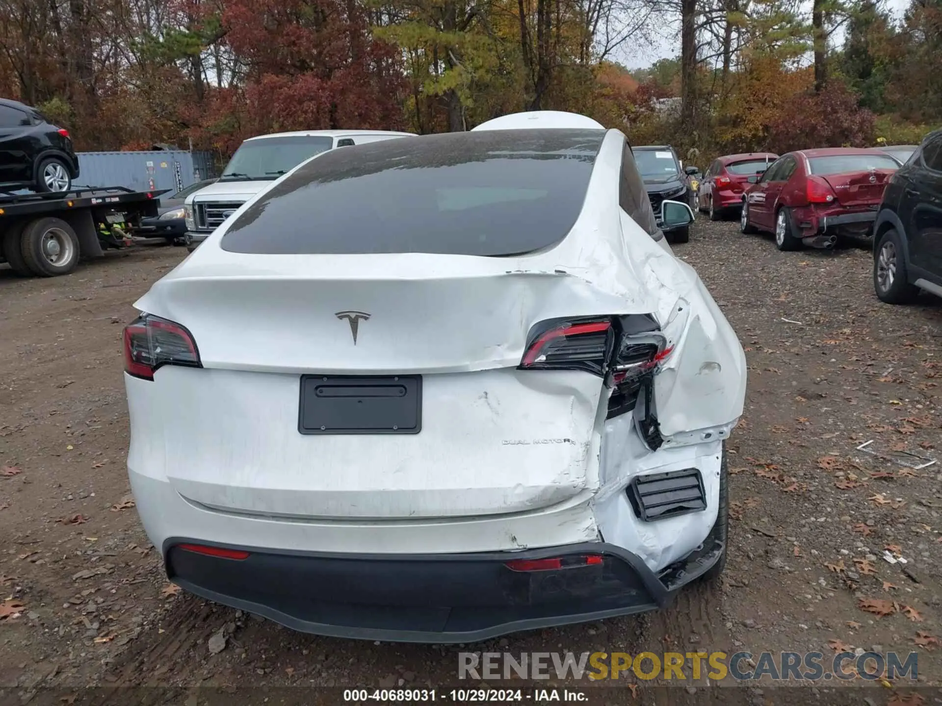 16 Photograph of a damaged car 7SAYGDEE8RF036837 TESLA MODEL Y 2024