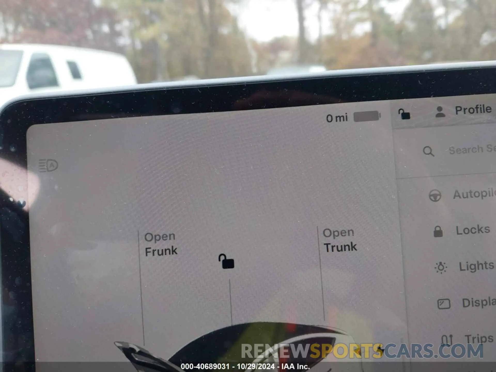 17 Photograph of a damaged car 7SAYGDEE8RF036837 TESLA MODEL Y 2024