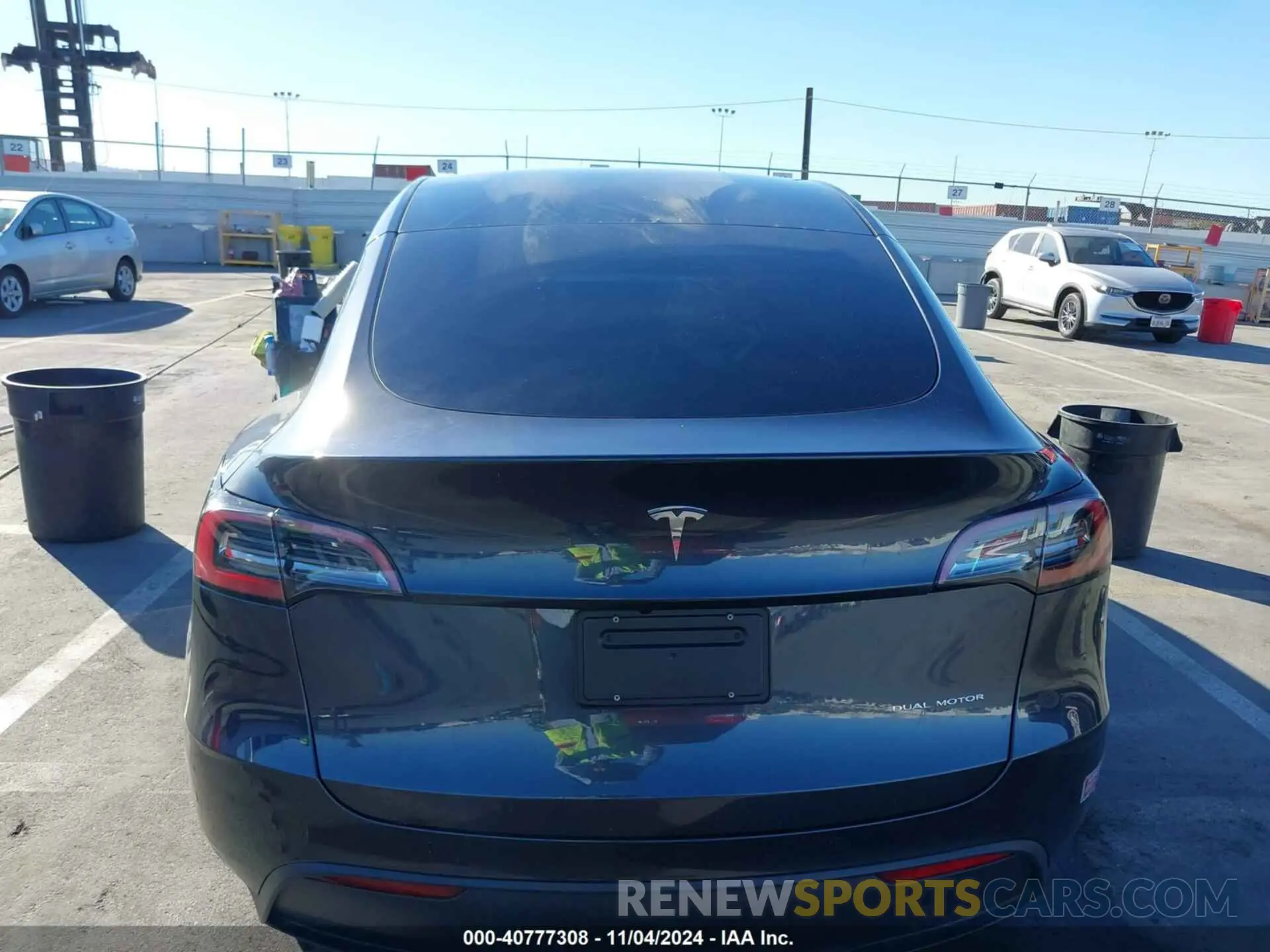 16 Photograph of a damaged car 7SAYGDEE8RF064850 TESLA MODEL Y 2024