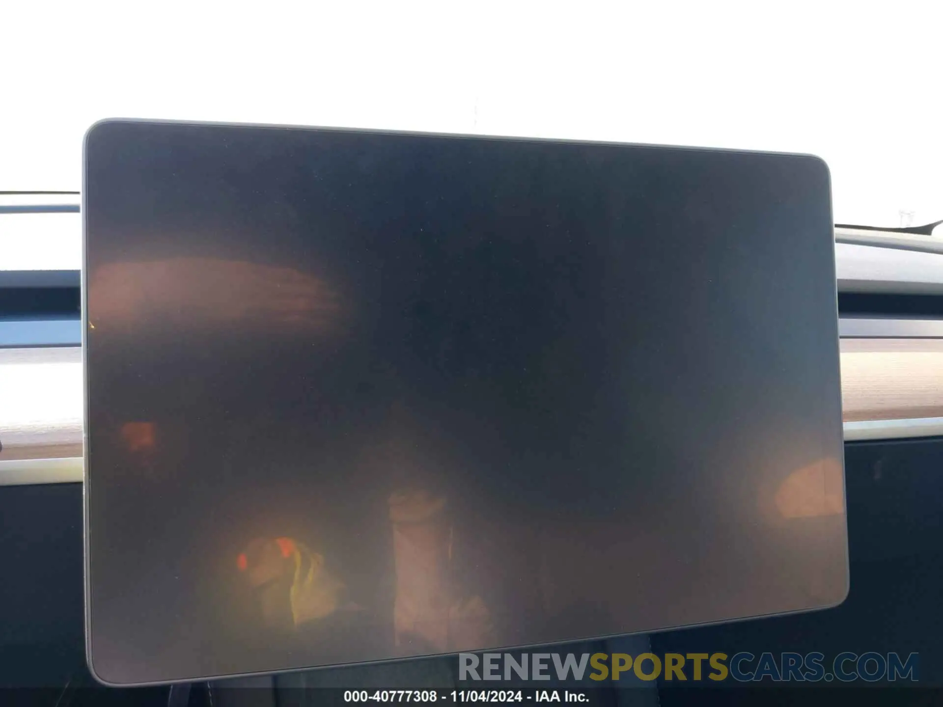 7 Photograph of a damaged car 7SAYGDEE8RF064850 TESLA MODEL Y 2024