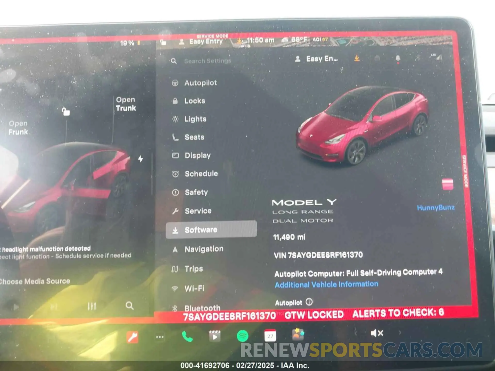 15 Photograph of a damaged car 7SAYGDEE8RF161370 TESLA MODEL Y 2024