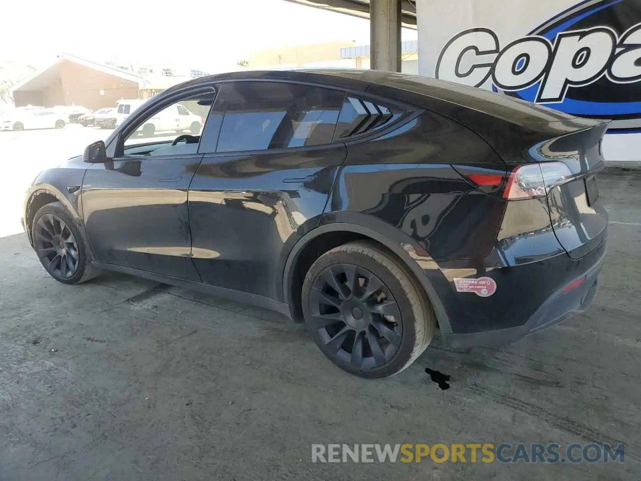 2 Photograph of a damaged car 7SAYGDEE8RF983280 TESLA MODEL Y 2024