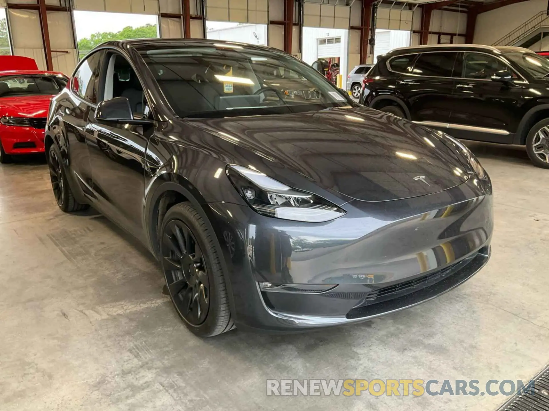 3 Photograph of a damaged car 7SAYGDEE8RF986468 TESLA MODEL Y 2024