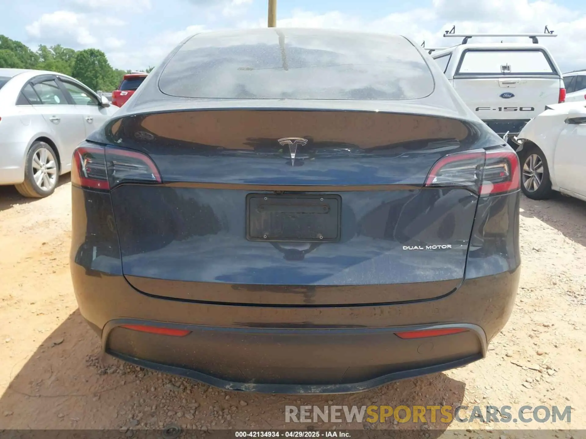 15 Фотография поврежденного автомобиля 7SAYGDEE8RF988950 TESLA MODEL Y 2024