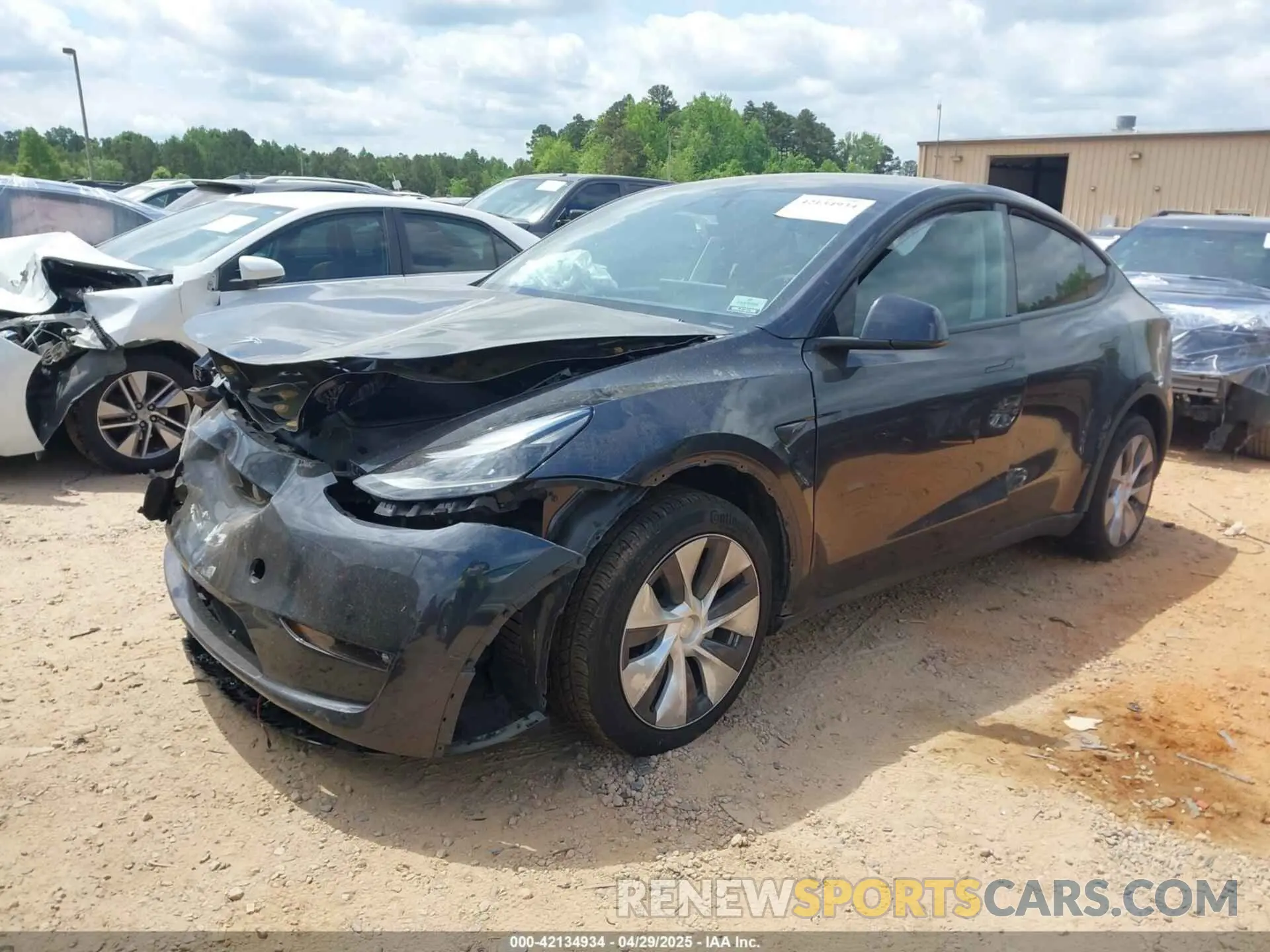 2 Фотография поврежденного автомобиля 7SAYGDEE8RF988950 TESLA MODEL Y 2024