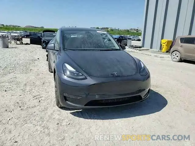 14 Photograph of a damaged car 7SAYGDEE9RA222416 TESLA MODEL Y 2024