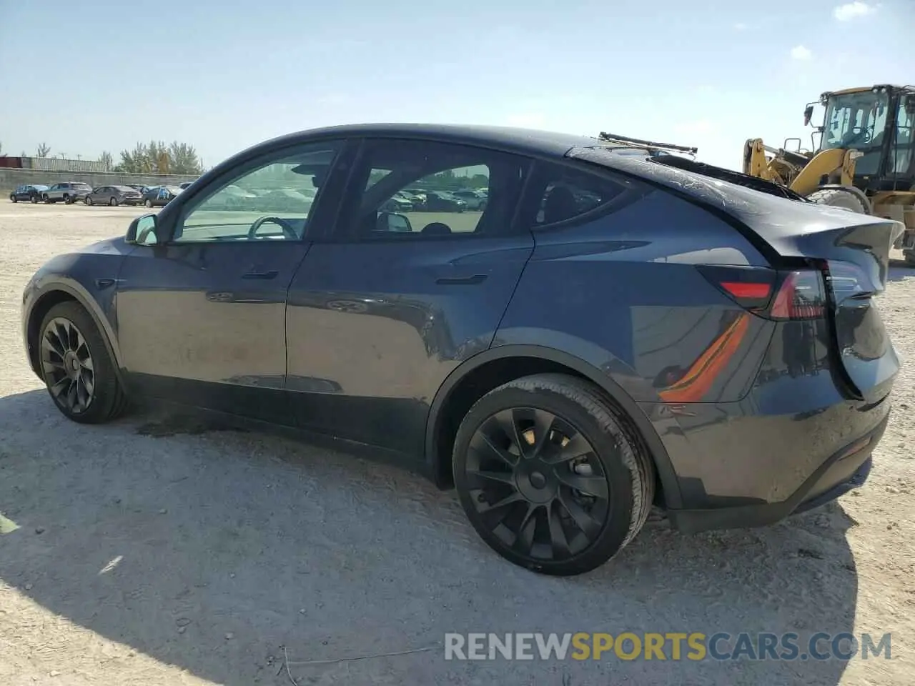 2 Photograph of a damaged car 7SAYGDEE9RA222416 TESLA MODEL Y 2024