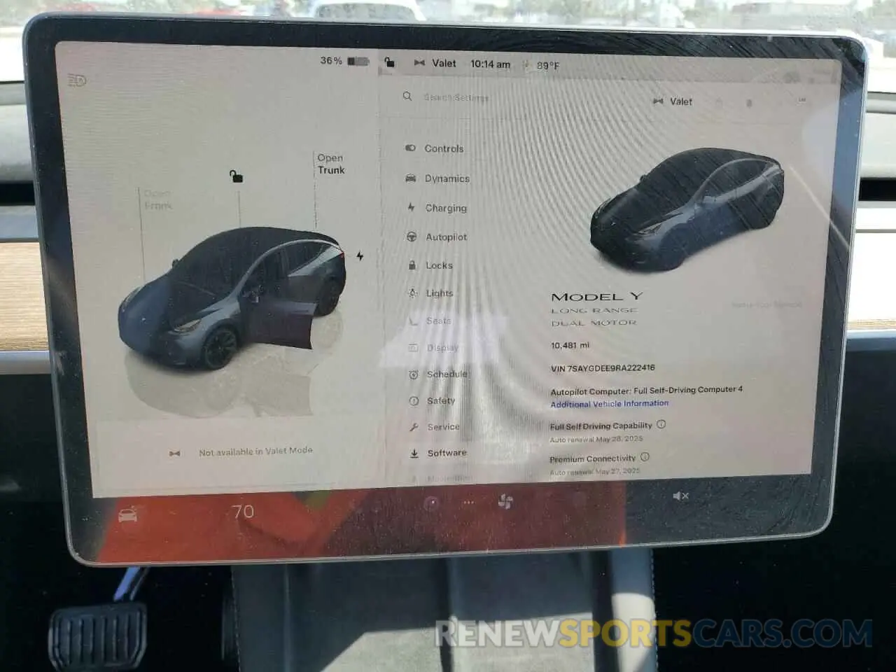 9 Photograph of a damaged car 7SAYGDEE9RA222416 TESLA MODEL Y 2024