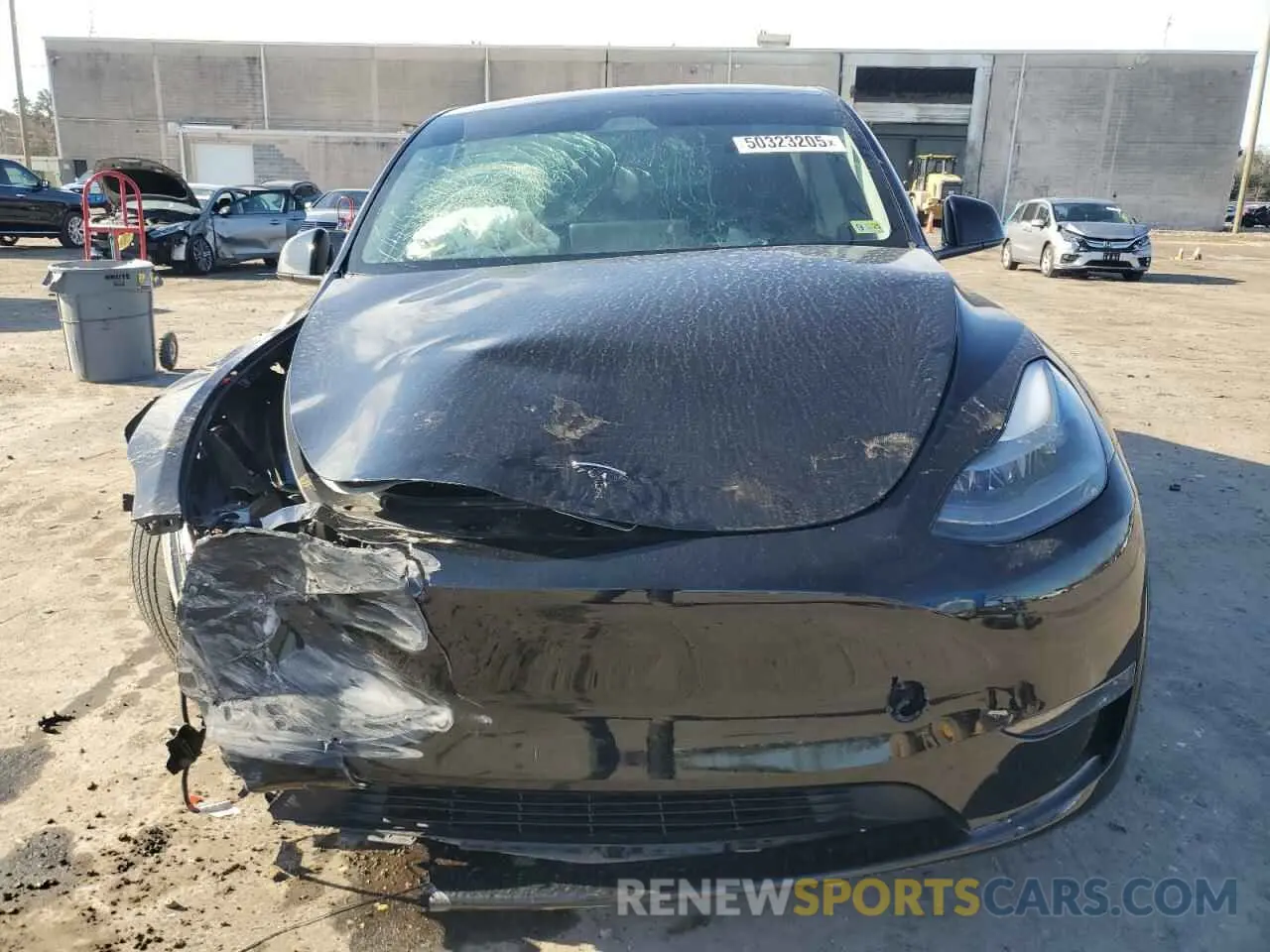 5 Photograph of a damaged car 7SAYGDEE9RA228250 TESLA MODEL Y 2024