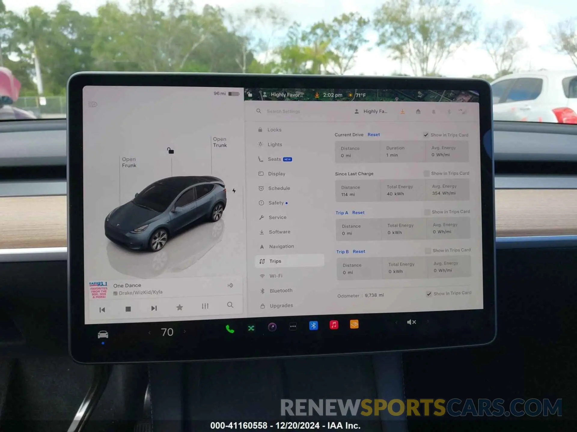 7 Photograph of a damaged car 7SAYGDEE9RA228474 TESLA MODEL Y 2024
