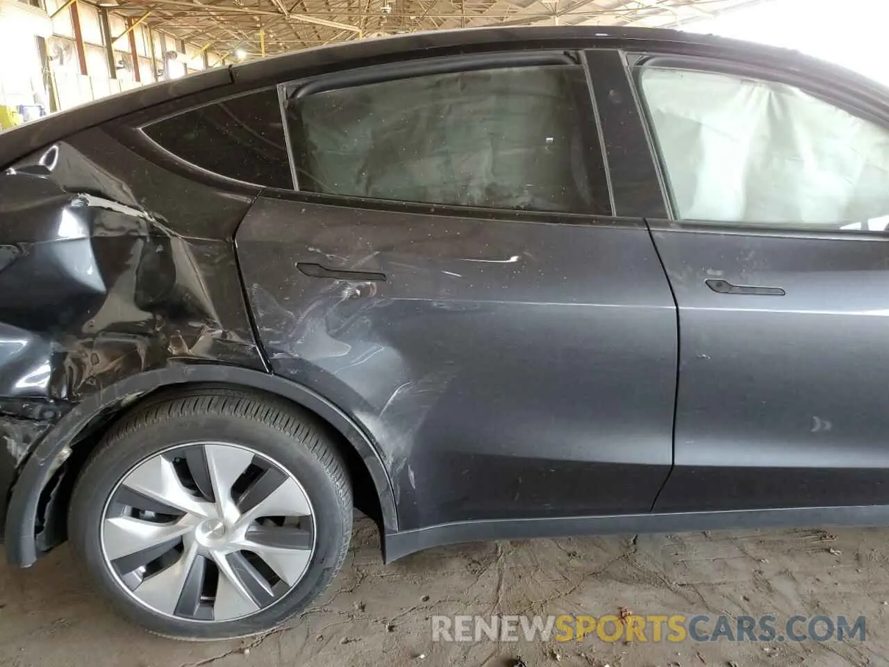 10 Фотография поврежденного автомобиля 7SAYGDEE9RA229947 TESLA MODEL Y 2024