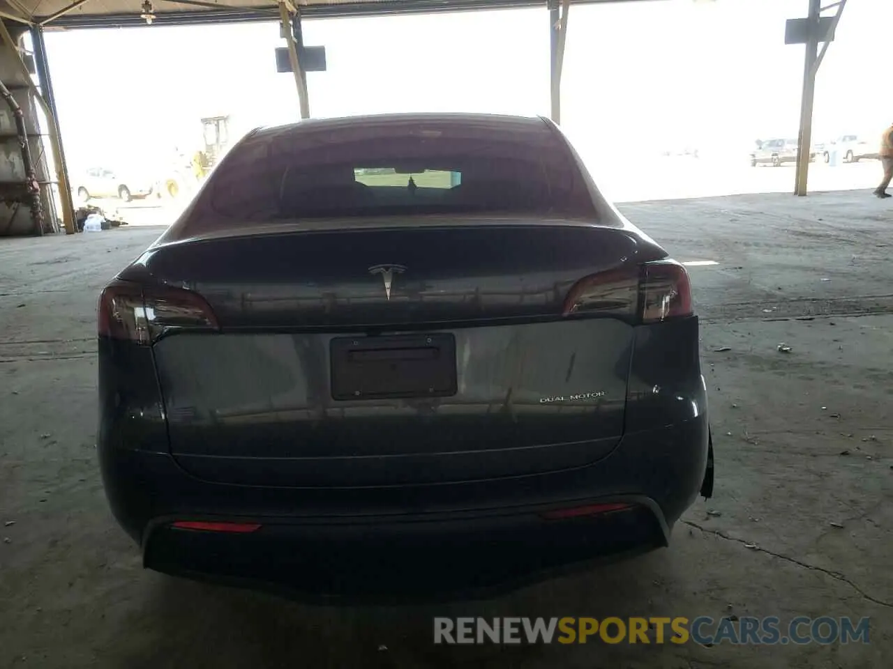 6 Фотография поврежденного автомобиля 7SAYGDEE9RA229947 TESLA MODEL Y 2024