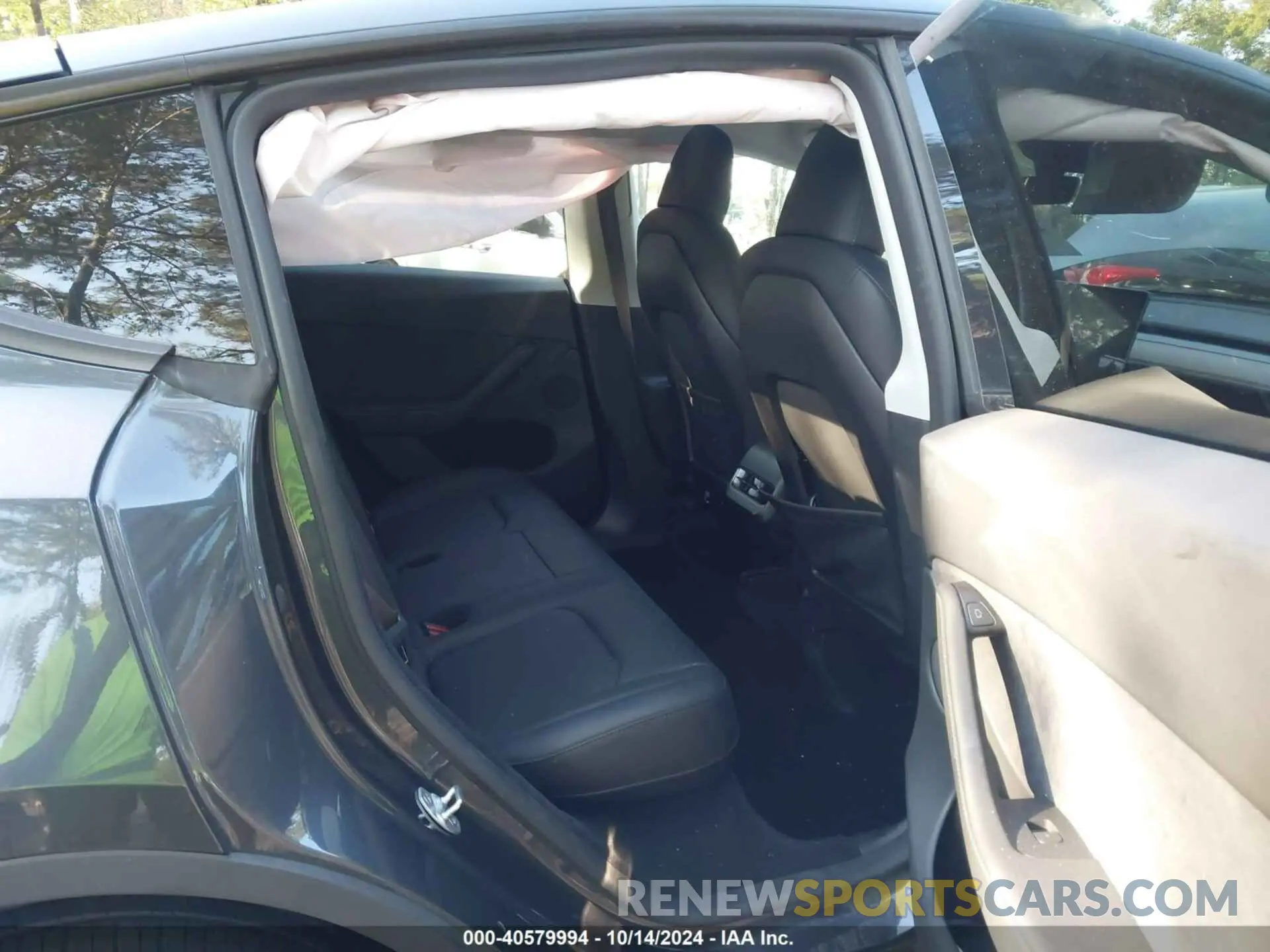 8 Фотография поврежденного автомобиля 7SAYGDEE9RA243556 TESLA MODEL Y 2024