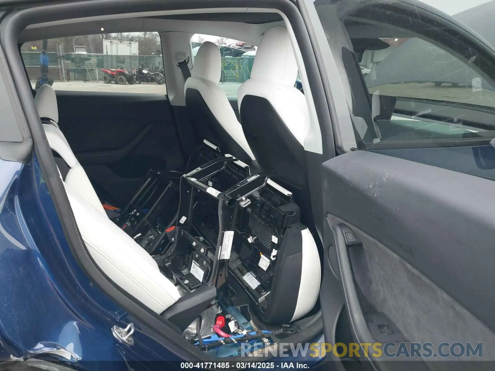 8 Фотография поврежденного автомобиля 7SAYGDEE9RA269882 TESLA MODEL Y 2024
