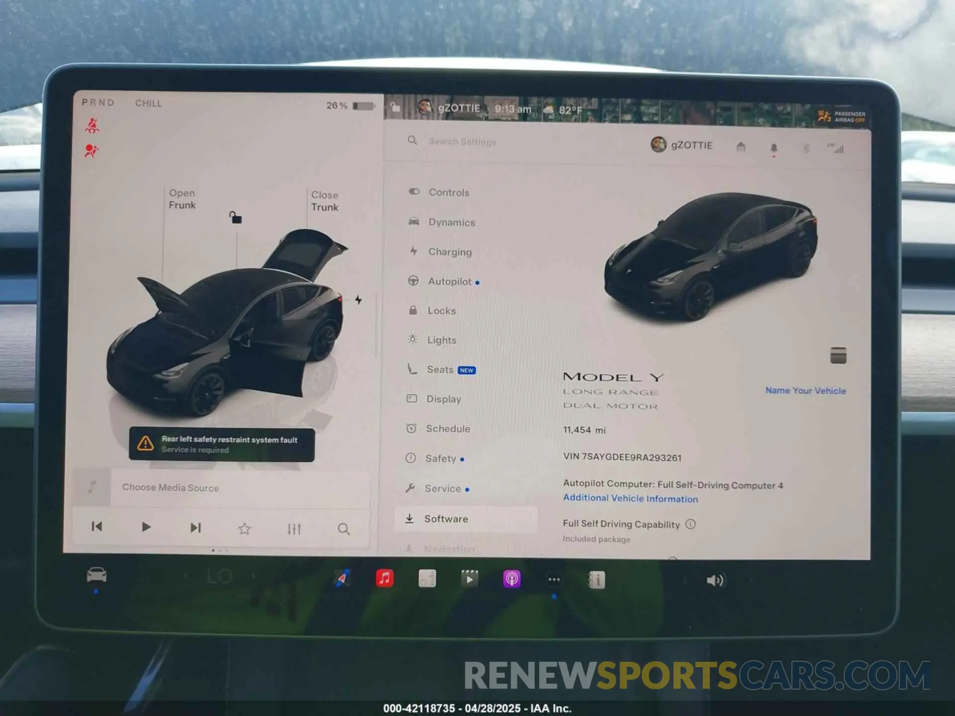 7 Photograph of a damaged car 7SAYGDEE9RA293261 TESLA MODEL Y 2024