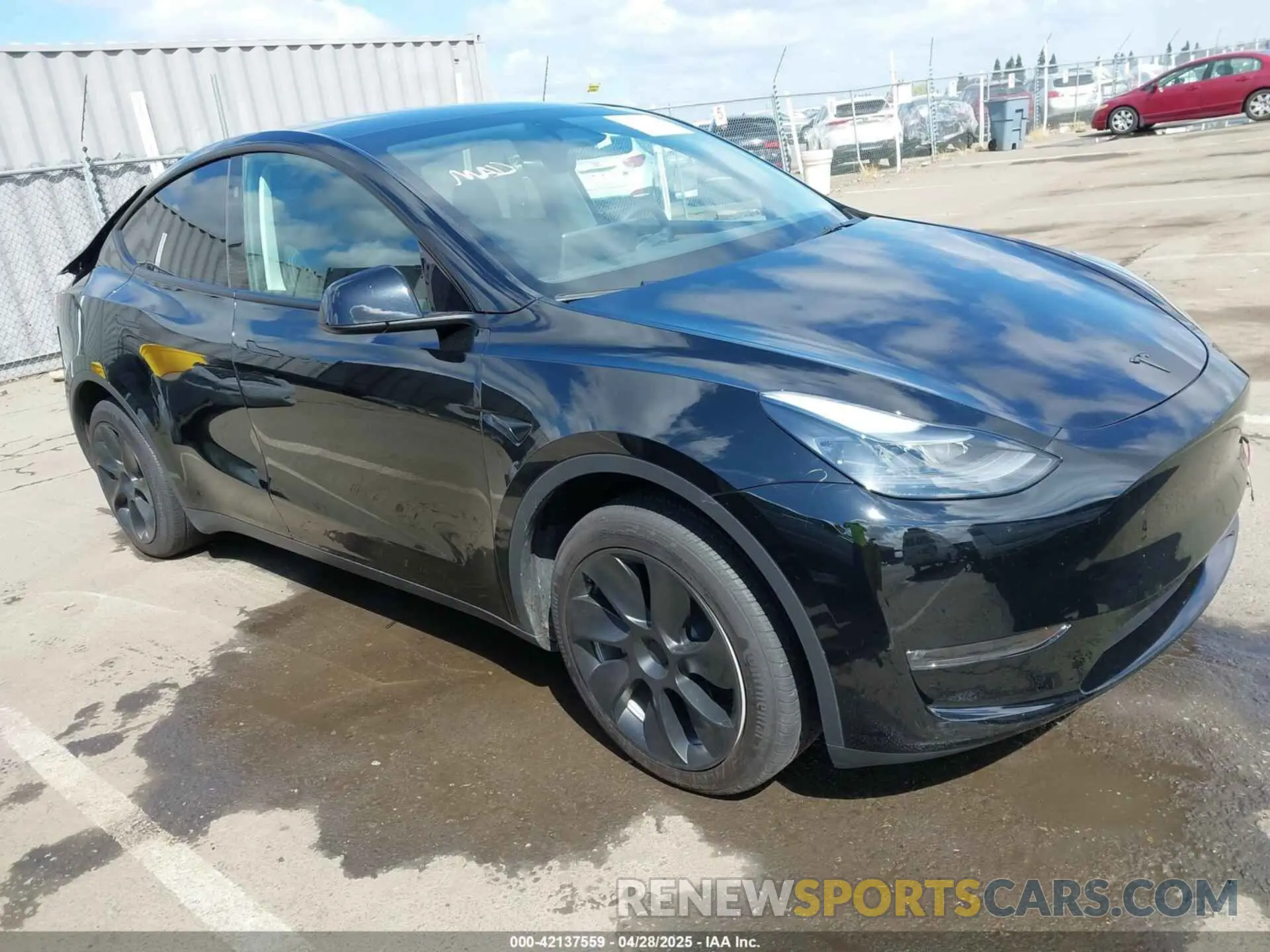 1 Photograph of a damaged car 7SAYGDEE9RF004902 TESLA MODEL Y 2024
