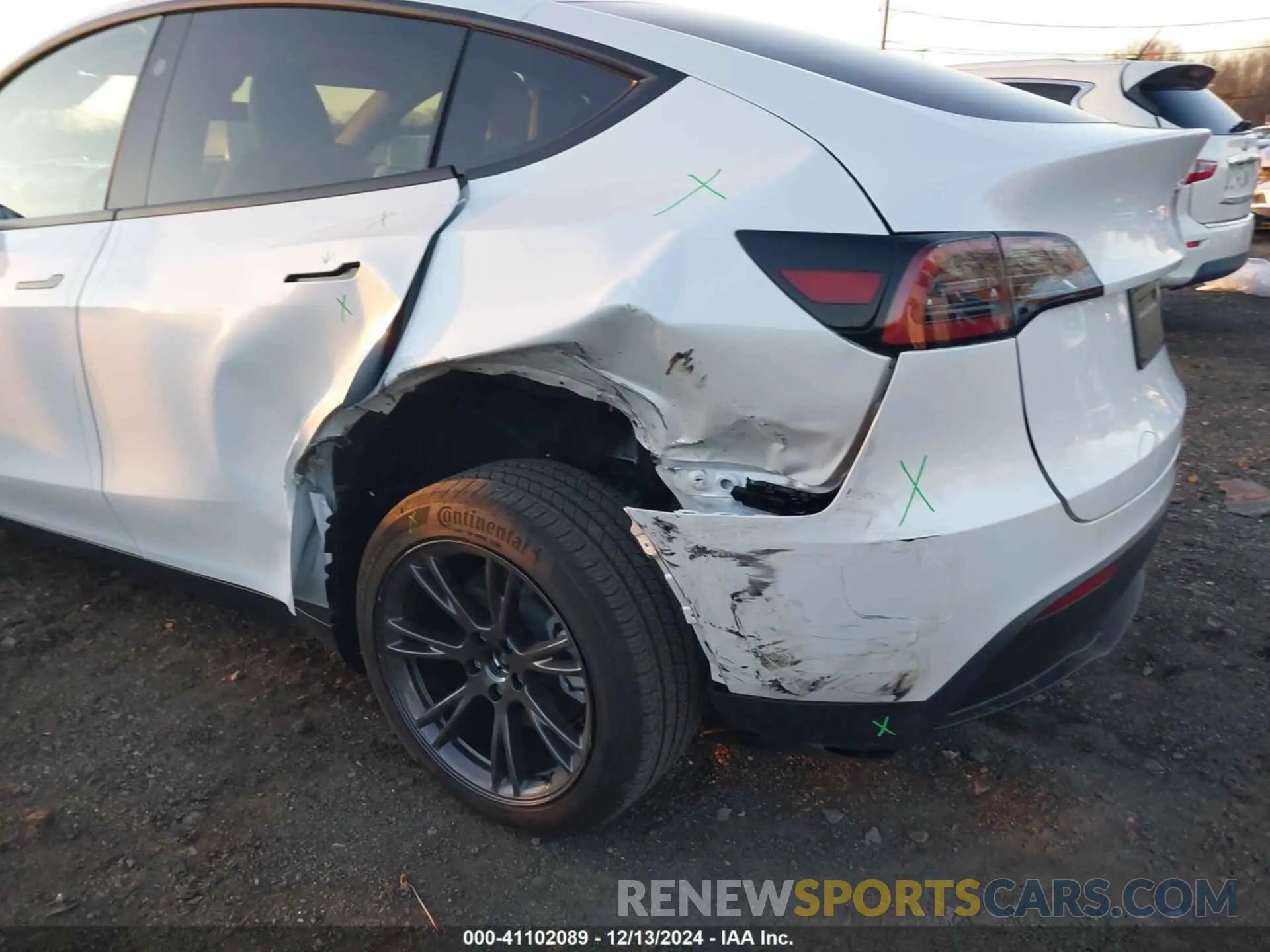 6 Фотография поврежденного автомобиля 7SAYGDEE9RF180607 TESLA MODEL Y 2024