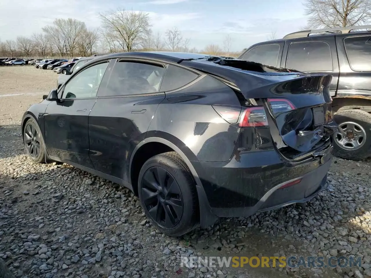 2 Photograph of a damaged car 7SAYGDEE9RF183281 TESLA MODEL Y 2024