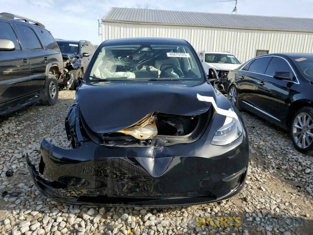 5 Photograph of a damaged car 7SAYGDEE9RF183281 TESLA MODEL Y 2024
