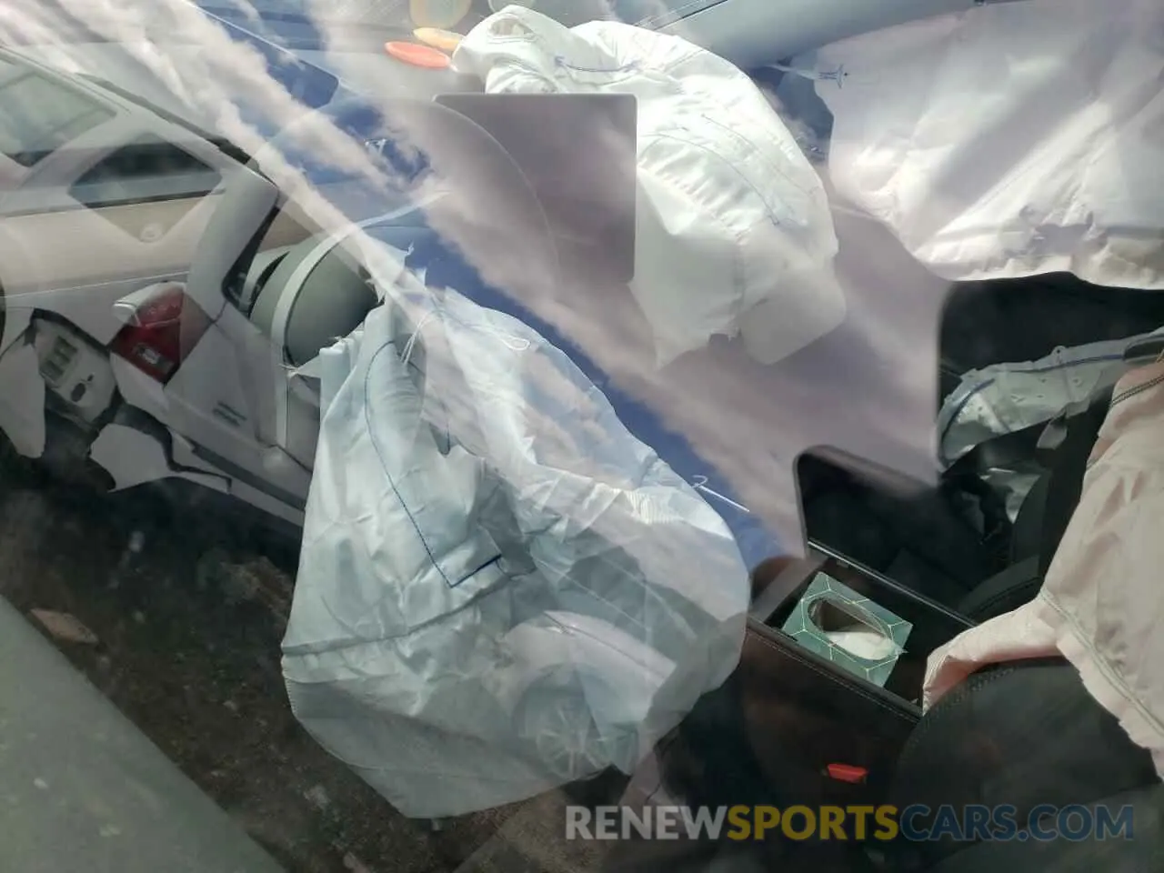 8 Photograph of a damaged car 7SAYGDEE9RF183281 TESLA MODEL Y 2024