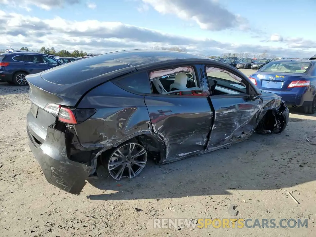 3 Фотография поврежденного автомобиля 7SAYGDEE9RF194409 TESLA MODEL Y 2024