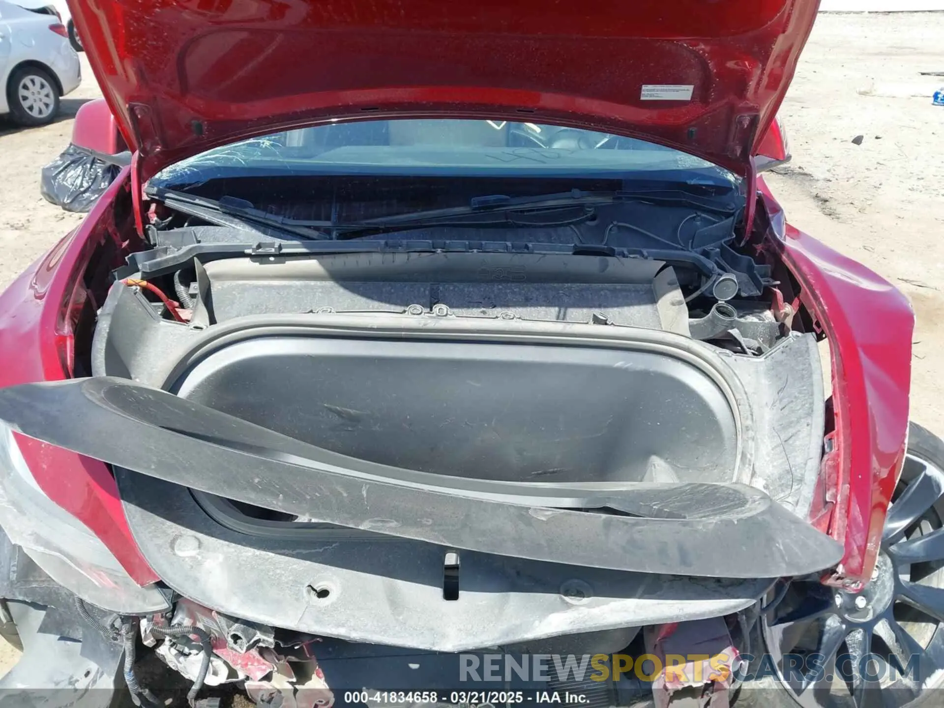 10 Photograph of a damaged car 7SAYGDEEXRA236065 TESLA MODEL Y 2024