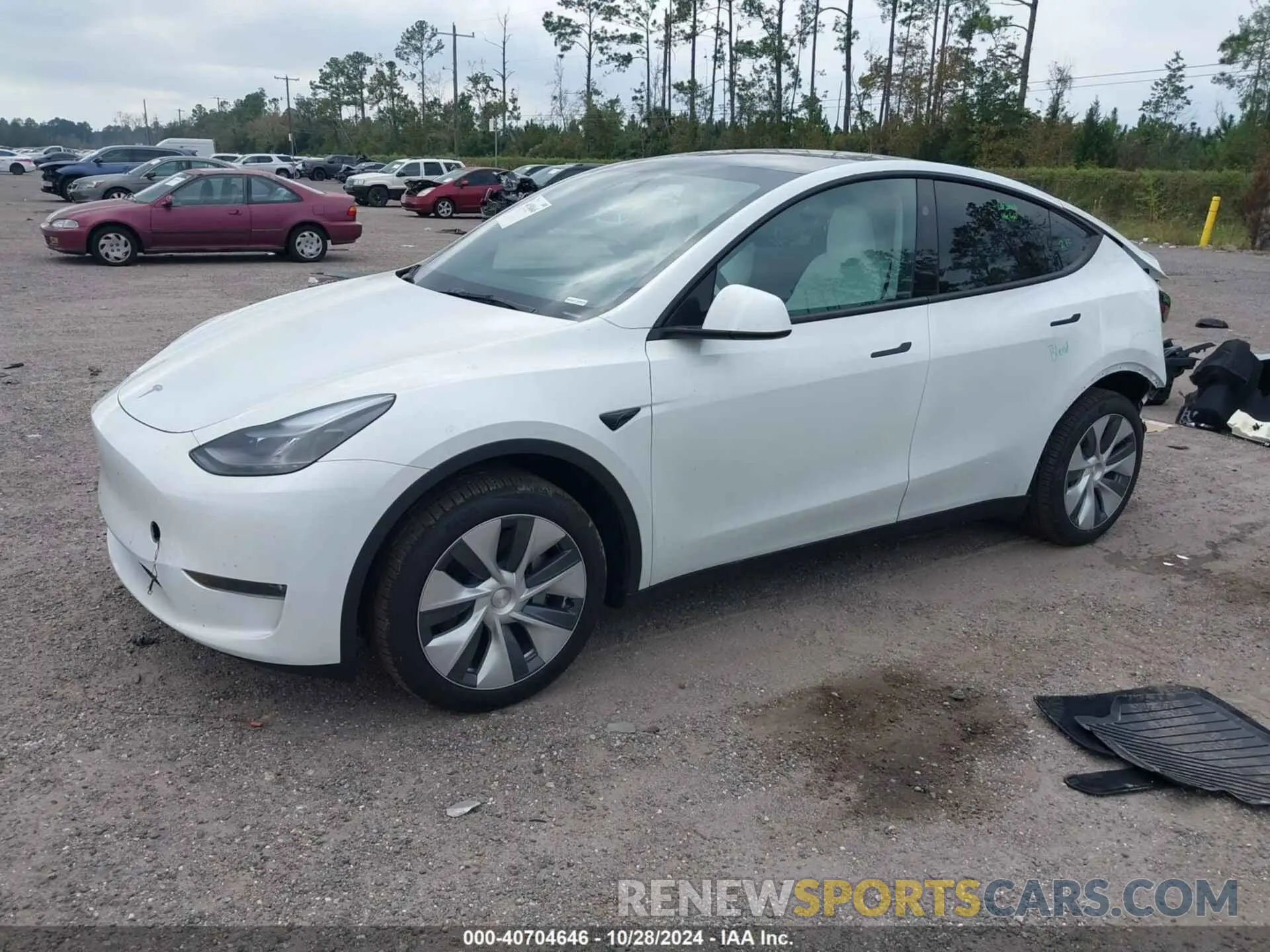 2 Photograph of a damaged car 7SAYGDEEXRA269597 TESLA MODEL Y 2024