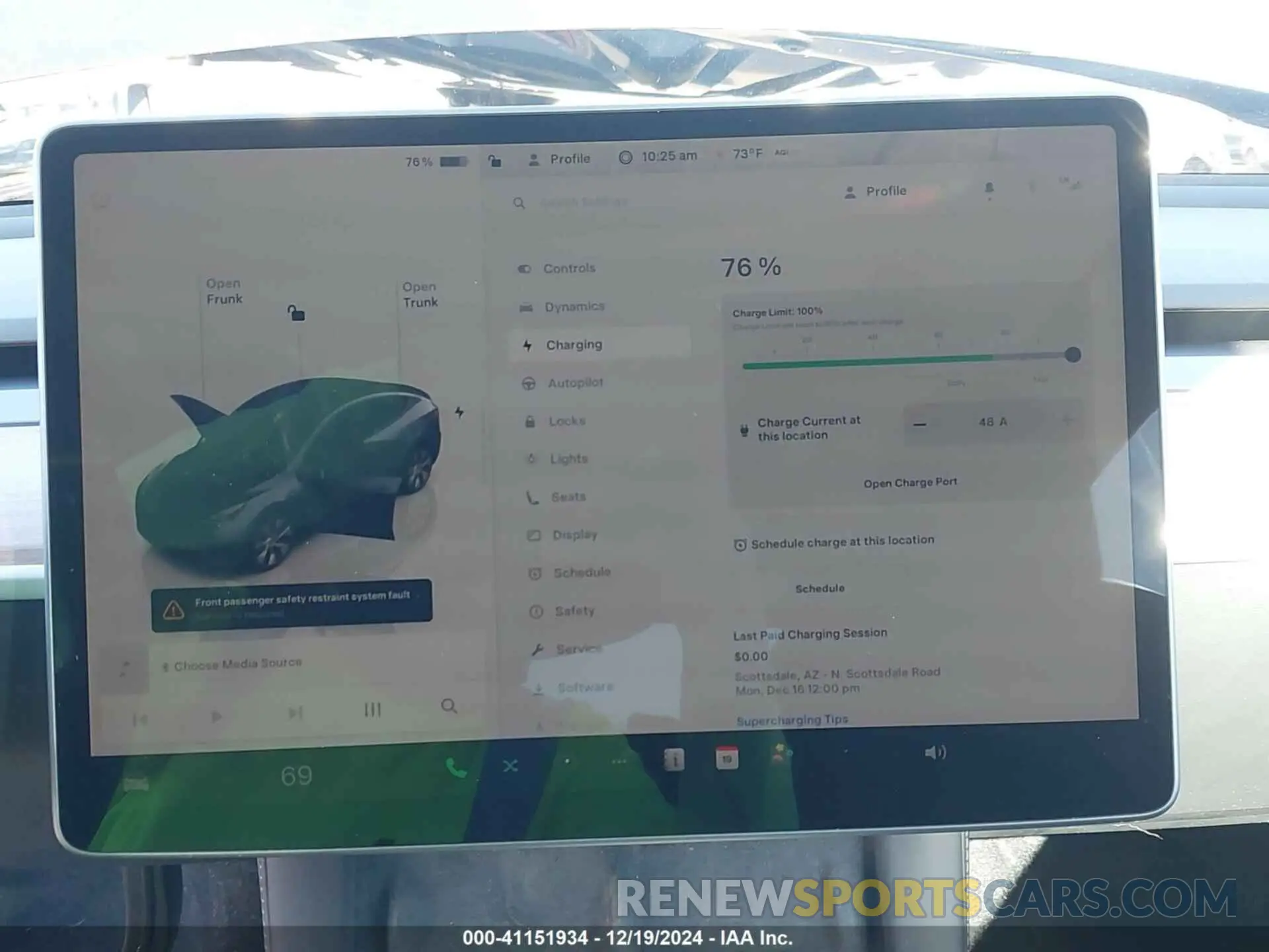 17 Photograph of a damaged car 7SAYGDEEXRA270975 TESLA MODEL Y 2024