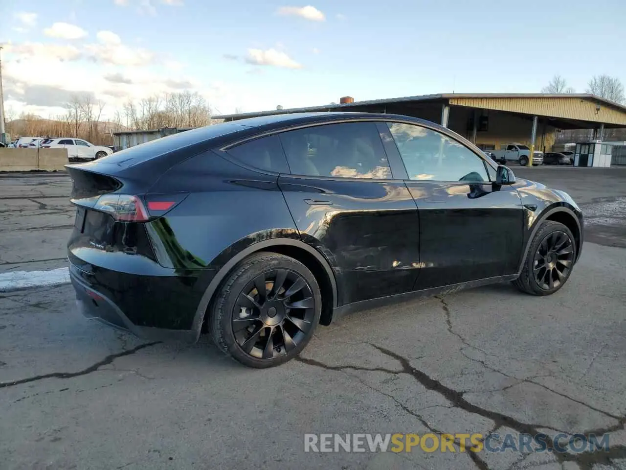 3 Photograph of a damaged car 7SAYGDEEXRA271821 TESLA MODEL Y 2024