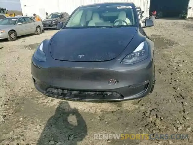 14 Photograph of a damaged car 7SAYGDEEXRA279594 TESLA MODEL Y 2024
