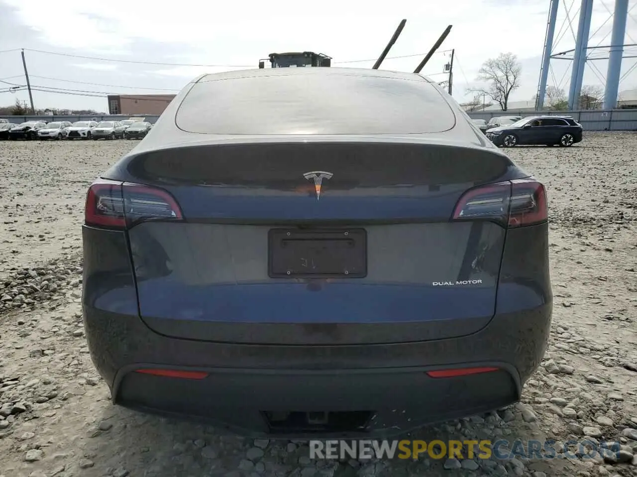 6 Photograph of a damaged car 7SAYGDEEXRA279594 TESLA MODEL Y 2024