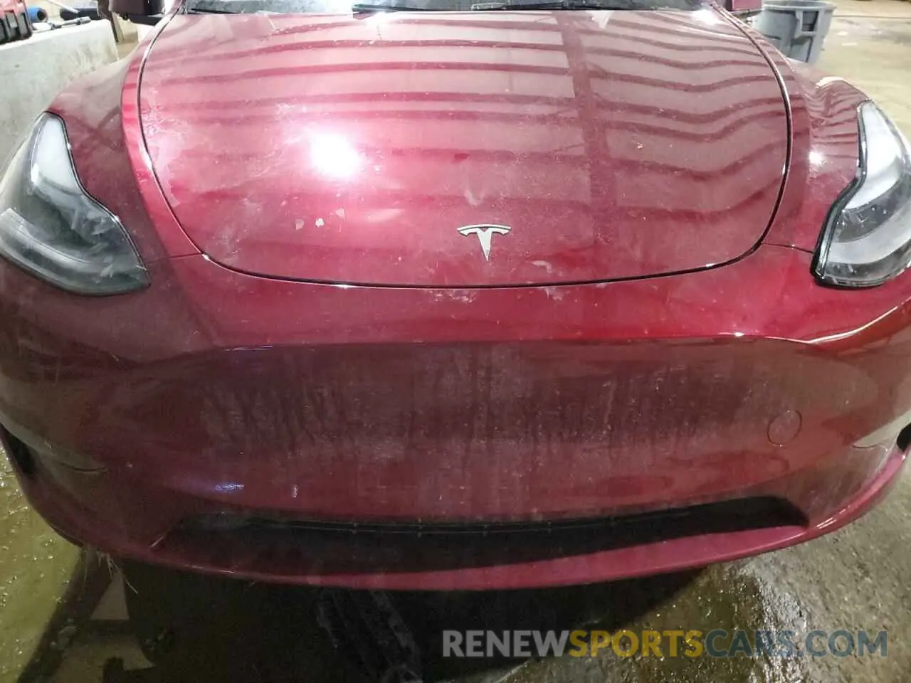 11 Photograph of a damaged car 7SAYGDEEXRA284763 TESLA MODEL Y 2024