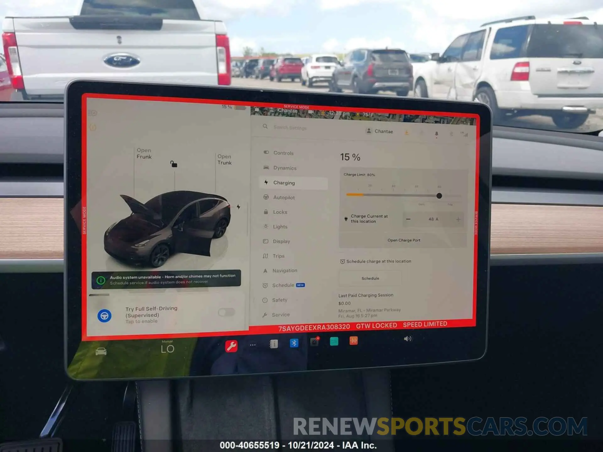 19 Photograph of a damaged car 7SAYGDEEXRA308320 TESLA MODEL Y 2024