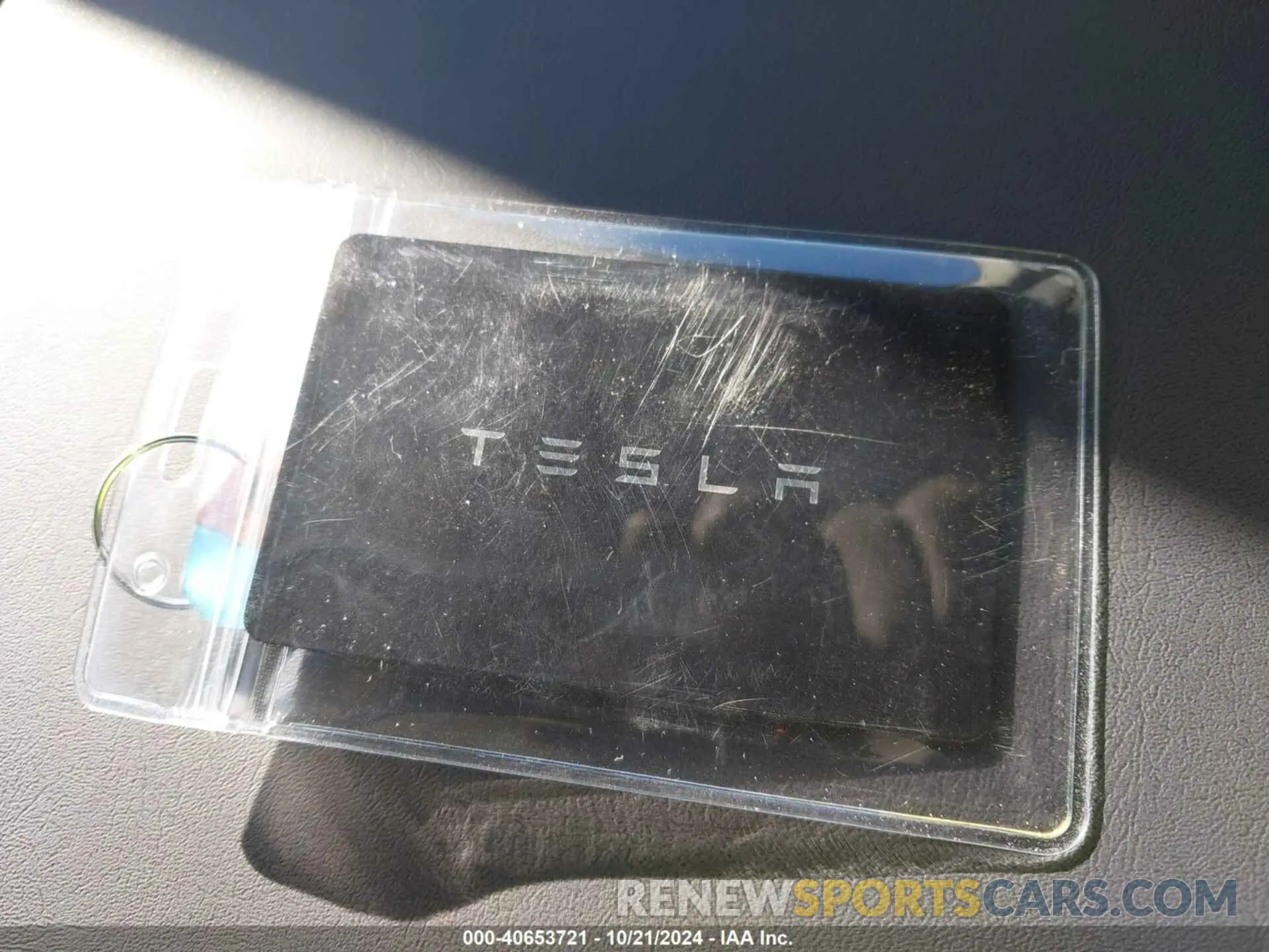 11 Photograph of a damaged car 7SAYGDEEXRF075879 TESLA MODEL Y 2024