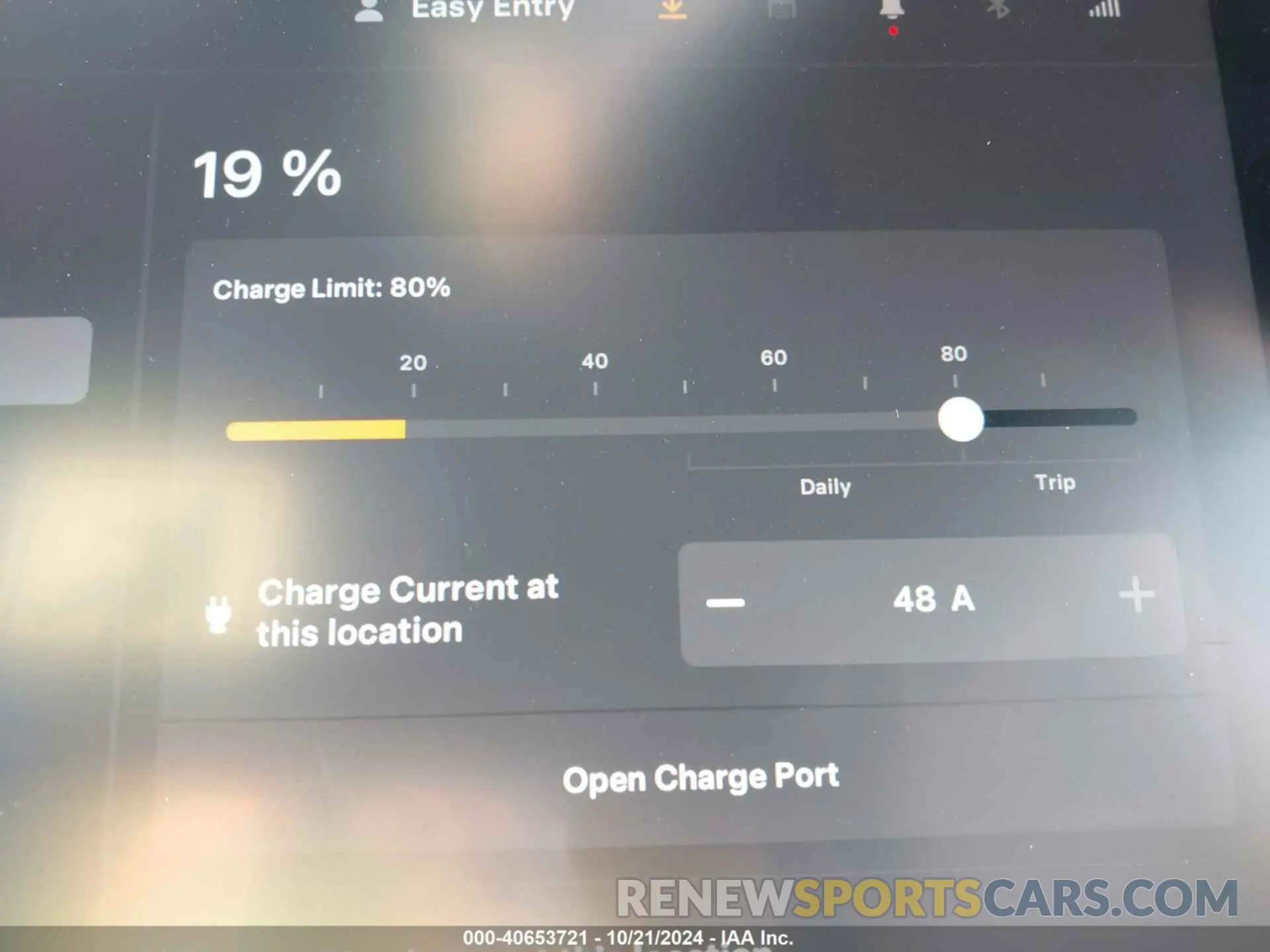 18 Photograph of a damaged car 7SAYGDEEXRF075879 TESLA MODEL Y 2024