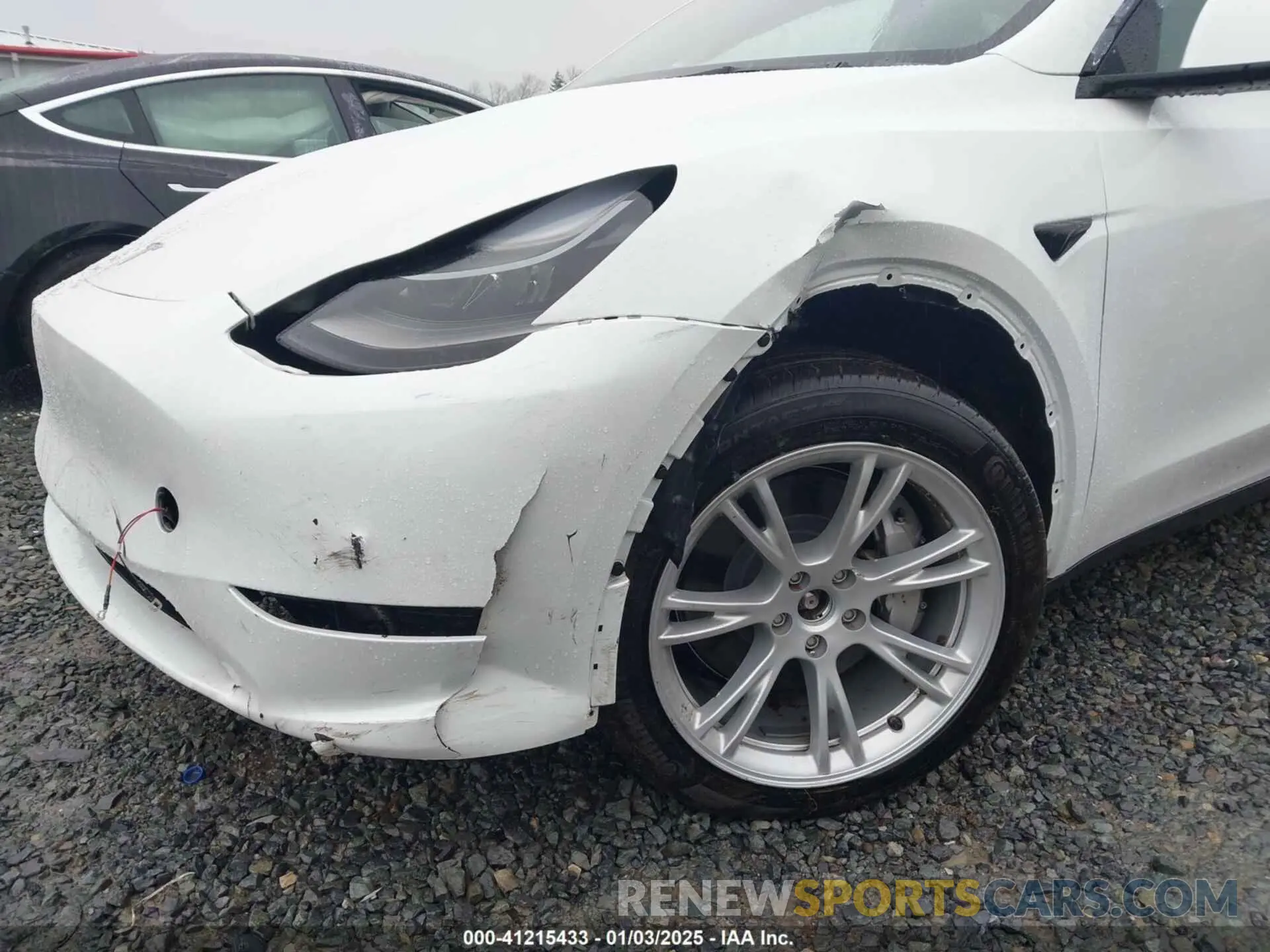 6 Photograph of a damaged car 7SAYGDEEXRF078877 TESLA MODEL Y 2024