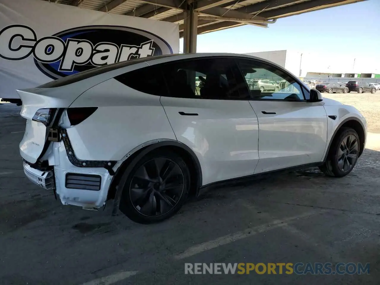 3 Photograph of a damaged car 7SAYGDEEXRF122859 TESLA MODEL Y 2024