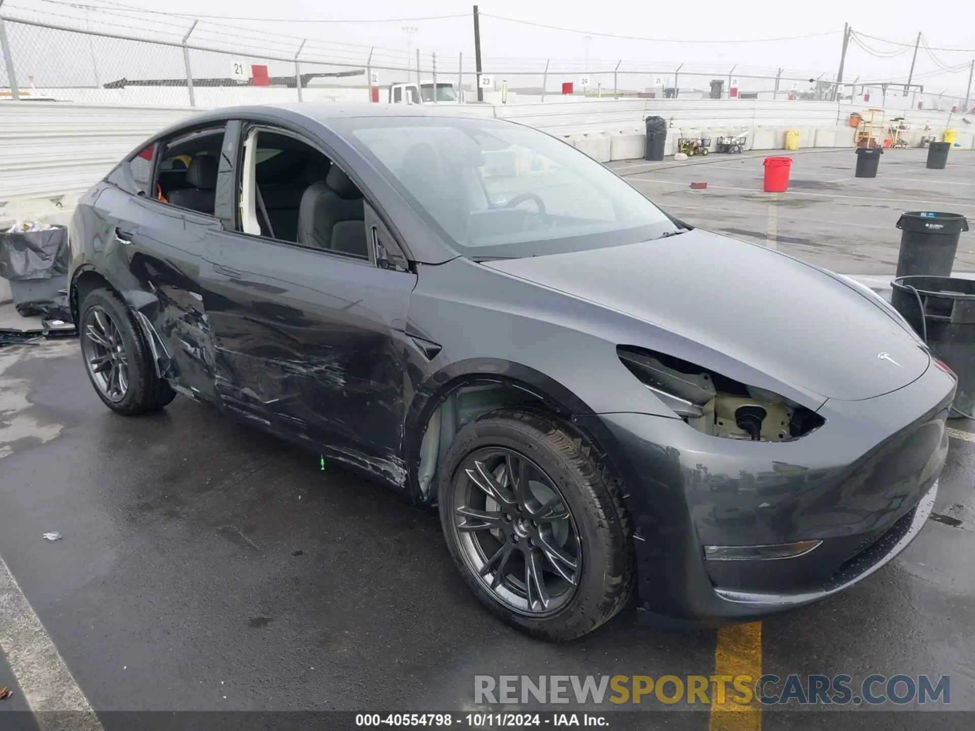 1 Photograph of a damaged car 7SAYGDEEXRF180731 TESLA MODEL Y 2024