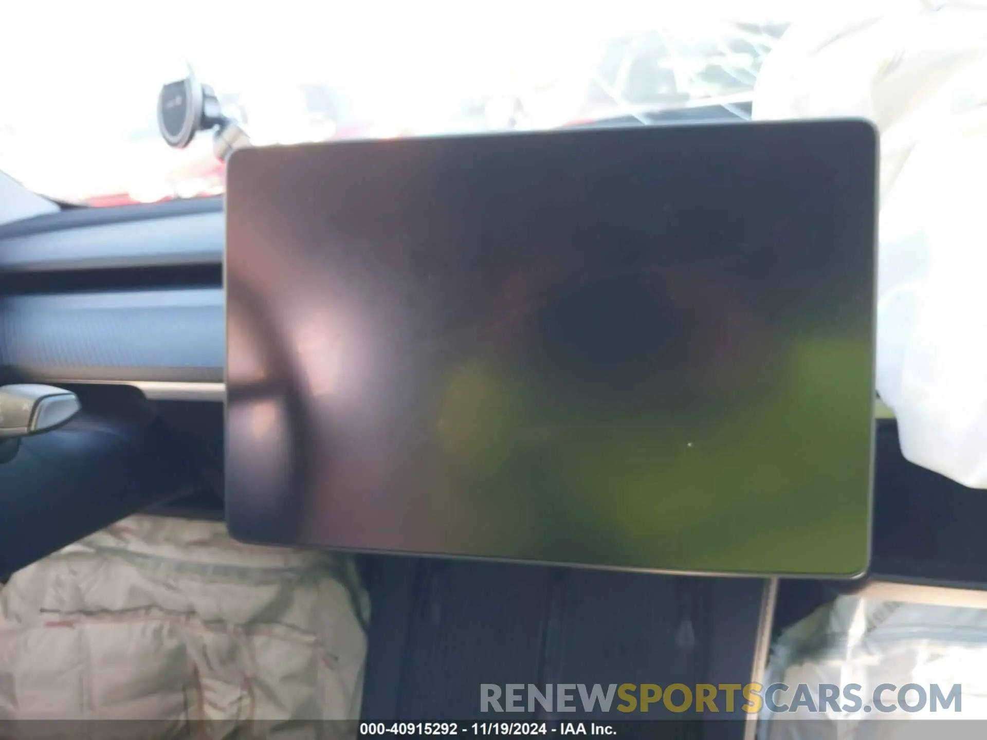 16 Photograph of a damaged car 7SAYGDEF0RA281380 TESLA MODEL Y 2024