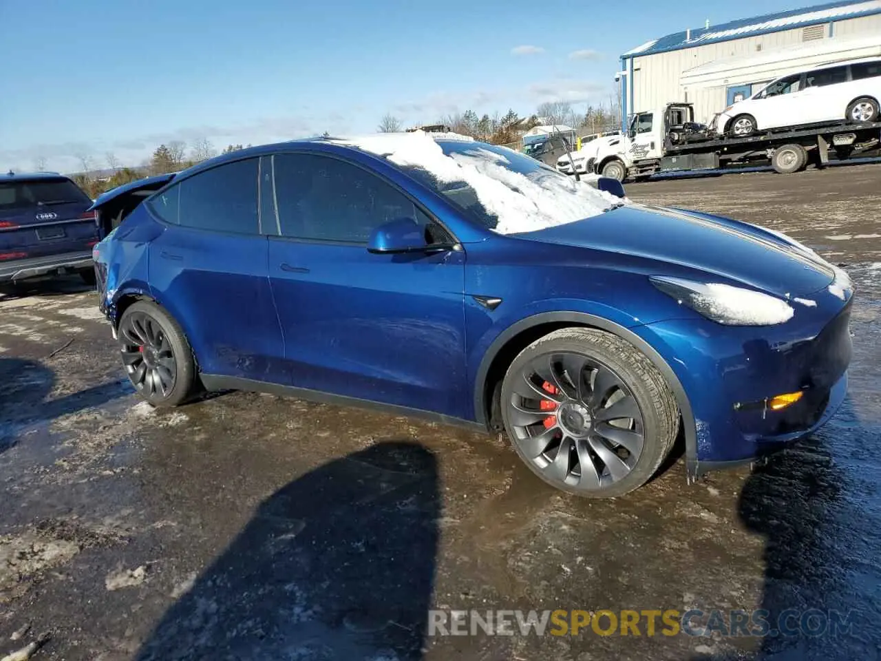 4 Photograph of a damaged car 7SAYGDEF0RA312711 TESLA MODEL Y 2024