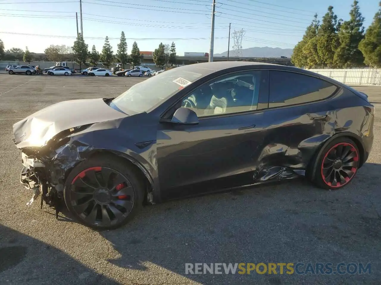 1 Фотография поврежденного автомобиля 7SAYGDEF0RF024576 TESLA MODEL Y 2024