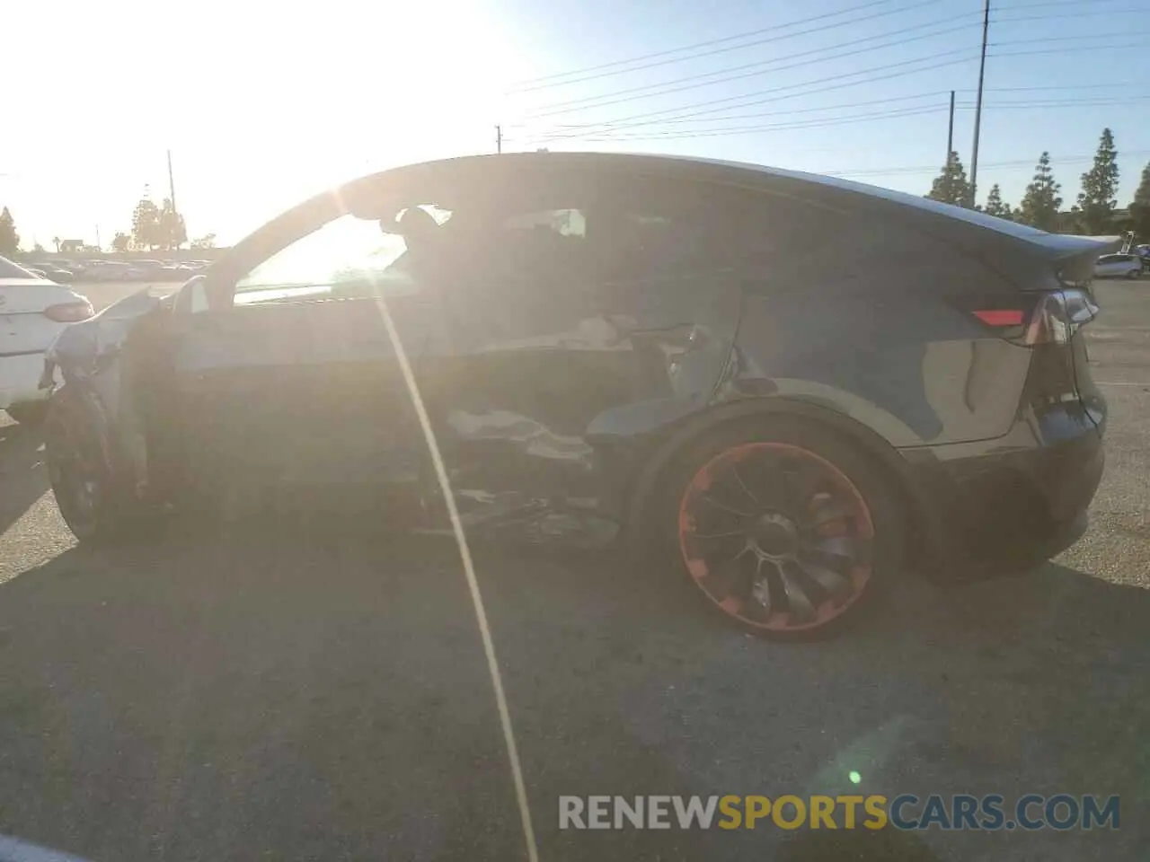 2 Фотография поврежденного автомобиля 7SAYGDEF0RF024576 TESLA MODEL Y 2024