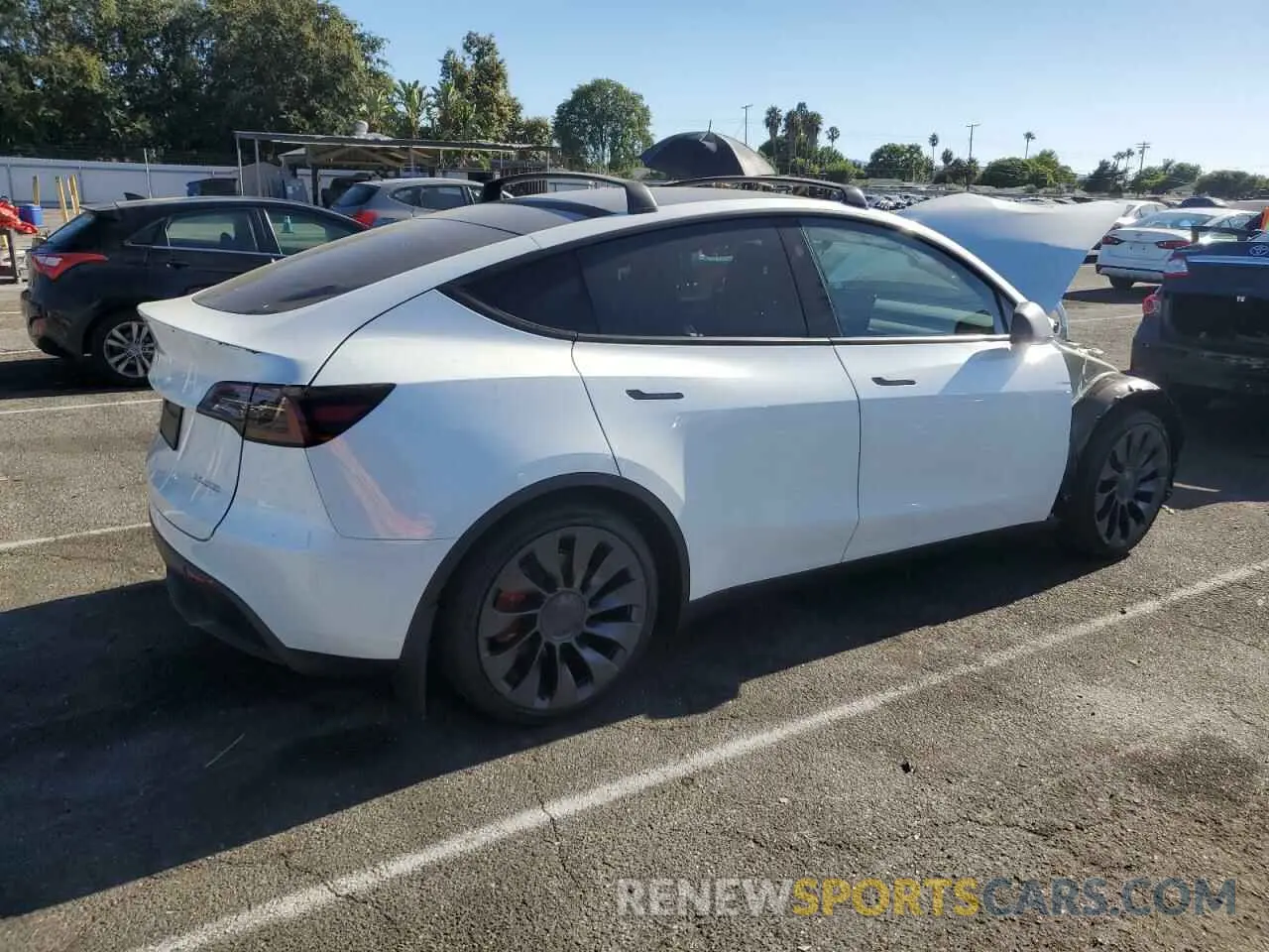 3 Photograph of a damaged car 7SAYGDEF0RF059523 TESLA MODEL Y 2024
